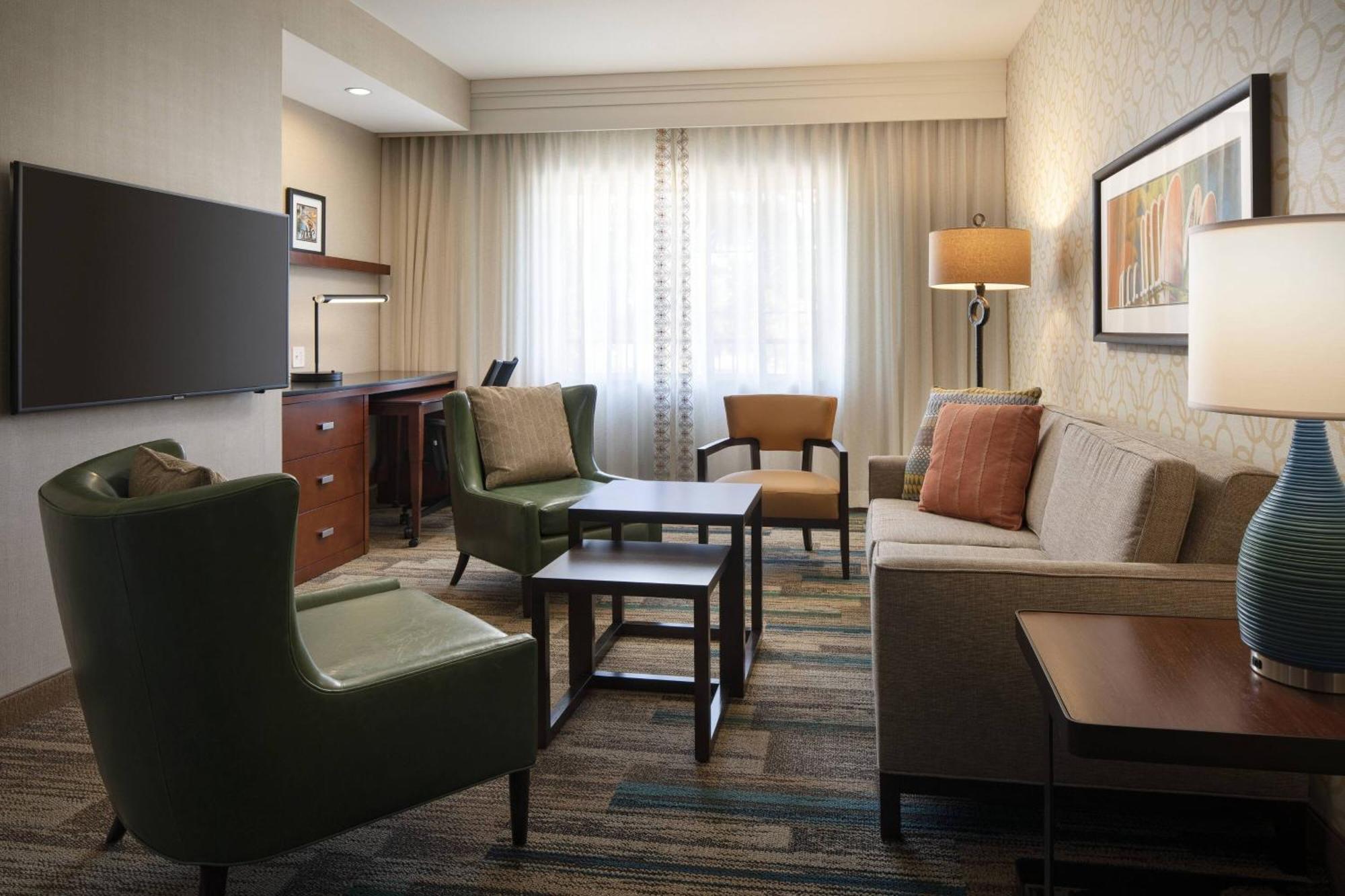 Courtyard By Marriott Santa Barbara Goleta Hotel Екстериор снимка