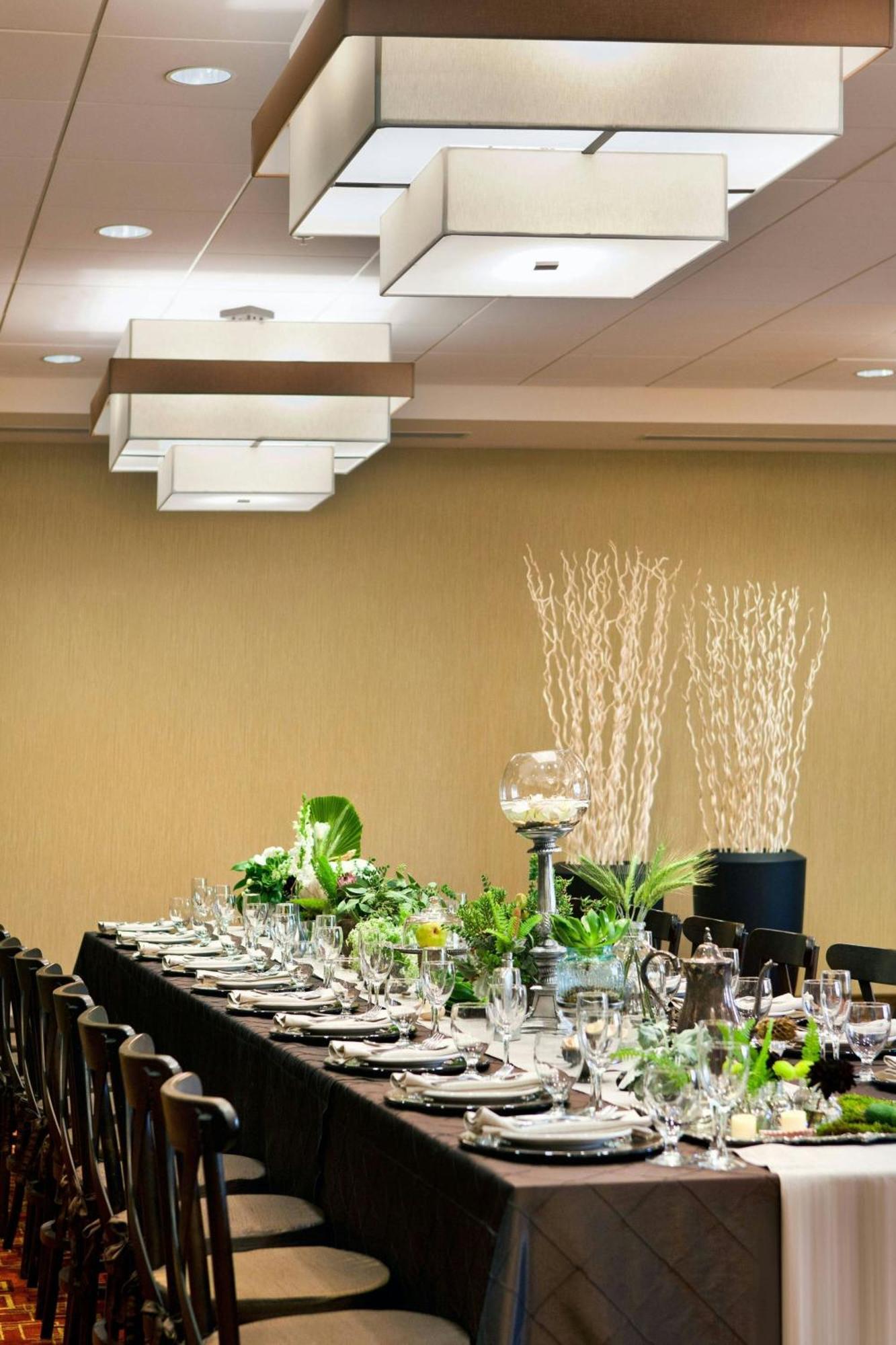 Courtyard By Marriott Santa Barbara Goleta Hotel Екстериор снимка